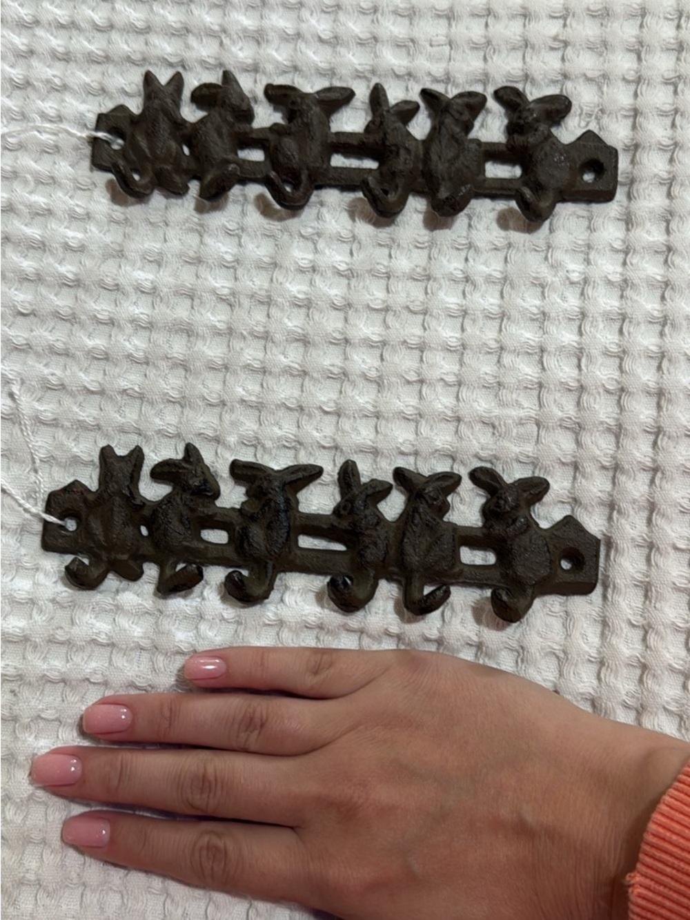 Vintage Cast Iron Rabbit Wall Hook Rack - Picture 2 of 3